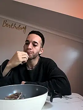 Snapshot of hazarcannn chatting on 02-26-26, 08:03 hazarcannn online show from 02-26-26, 08:03