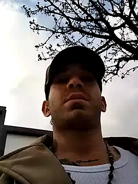 Snapshot of hazarcannn chatting on 12-01-25, 12:39 hazarcannn online show from 12-01-25, 12:39