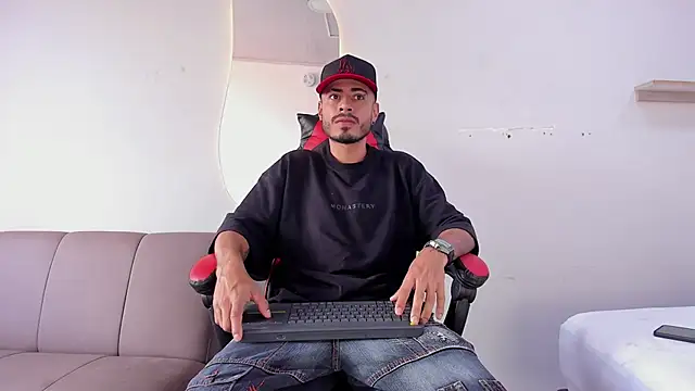 MatthewCullen online show from 01-17-26, 08:12