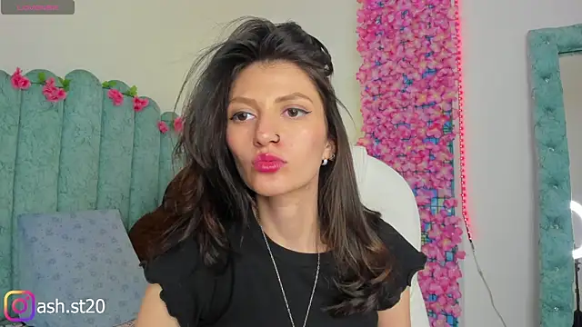 Ash 20  online show from 04-13-26, 07:51