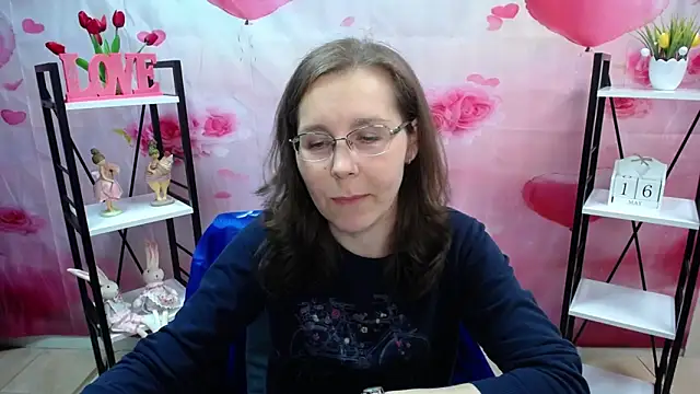 Snapshot of DaisyEdit chatting on 05-16-26, 10:36 DaisyEdit online show from 05-16-26, 10:36