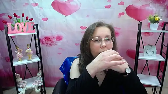 Snapshot of DaisyEdit chatting on 05-02-26, 05:45 DaisyEdit online show from 05-02-26, 05:45