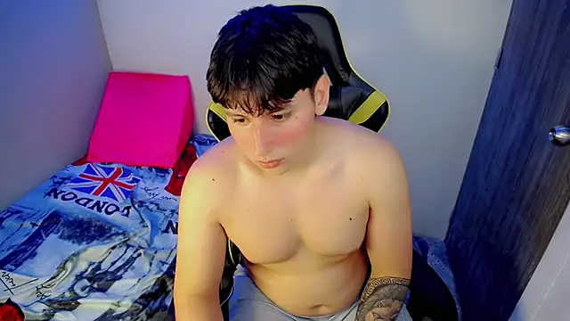 Snapshot of d_moneyy_ chatting on 03-03-26, 03:35 d moneyy online show from 03-03-26, 03:35