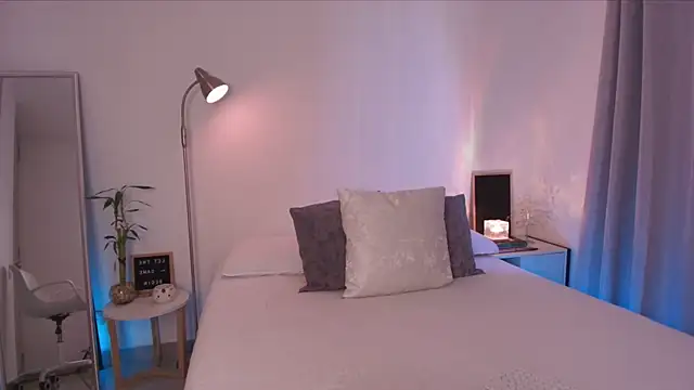 fluffycurls online show from 03-20-26, 02:29