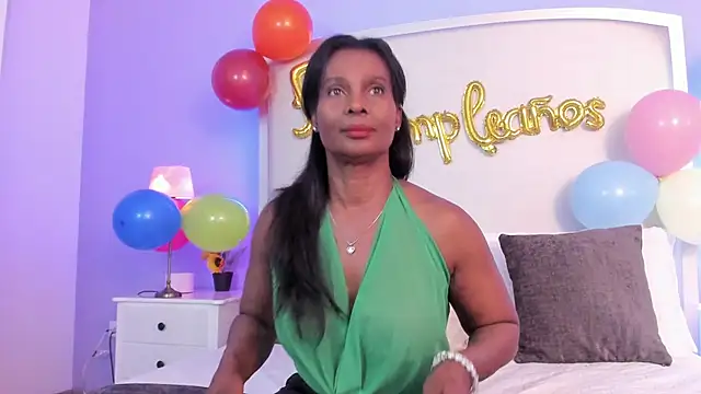 salome moon  online show from 01-16-26, 12:53