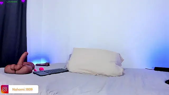 NahomiiAcosta online show from 01-17-26, 09:18