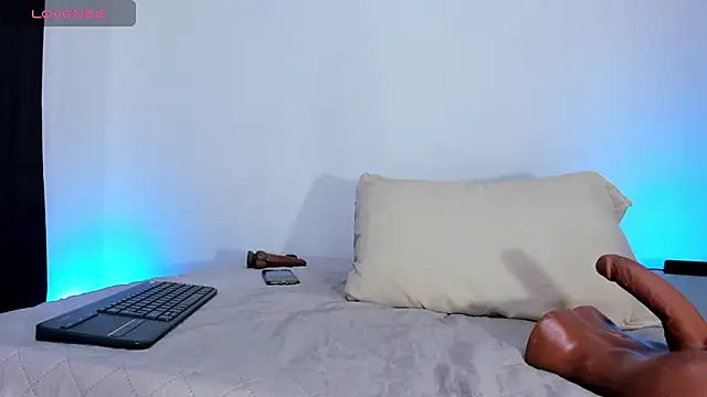 NahomiiAcosta online show from 02-01-26, 09:51