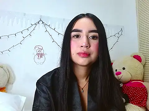 SiennaLorens online show from 12-20-25, 02:09