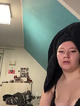 mellixxa online show from 12-19-25, 01:35