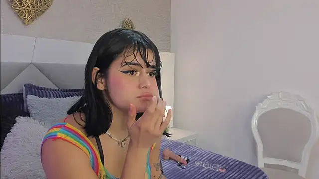 Valery jame online show from 04-15-26, 07:29