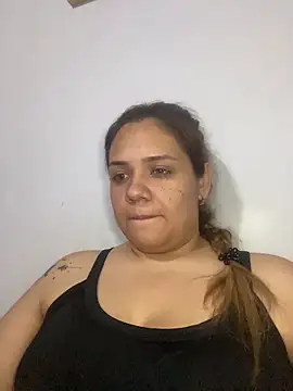 Snapshot of LoreinnFox chatting on 04-17-26, 04:37 LoreinnFox online show from 04-17-26, 04:37