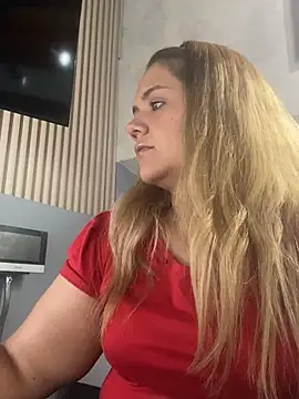 Snapshot of LoreinnFox chatting on 04-02-26, 10:16 LoreinnFox online show from 04-02-26, 10:16