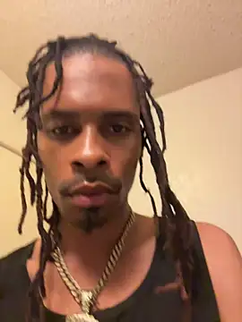 Snapshot of xxxsylvester chatting on 06-17-26, 02:55 xxxsylvester online show from 06-17-26, 02:55