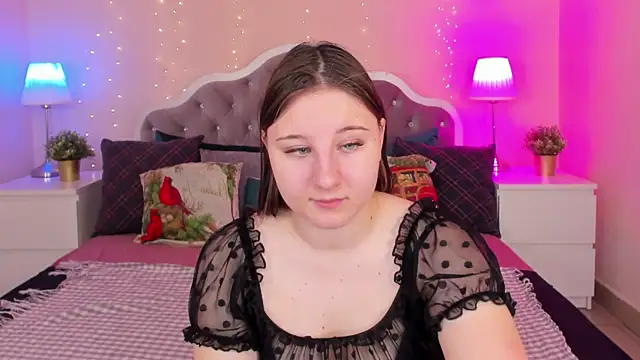 CuddlysKitty online show from 01-08-26, 08:20