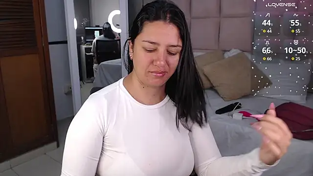 Snapshot of KaylaVonn chatting on 01-08-26, 04:29 KaylaVonn online show from 01-08-26, 04:29