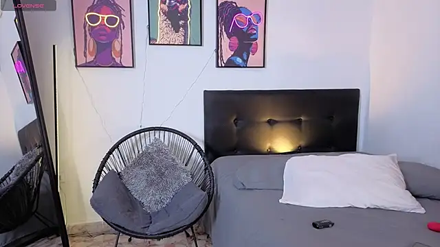 Samanta Smith01 online show from 02-26-26, 12:27