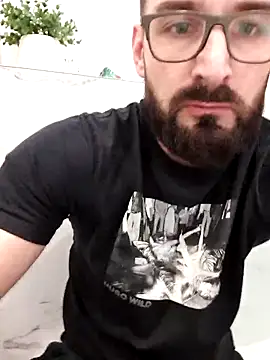 Snapshot of martme69 chatting on 03-03-26, 11:17 martme69 online show from 03-03-26, 11:17