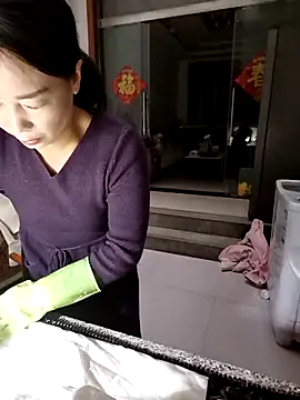 mimi2052 online show from 12-20-25, 01:19