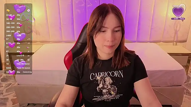 Snapshot of ElizabethBardi chatting on 11-30-25, 01:23 ElizabethBardi online show from 11-30-25, 01:23