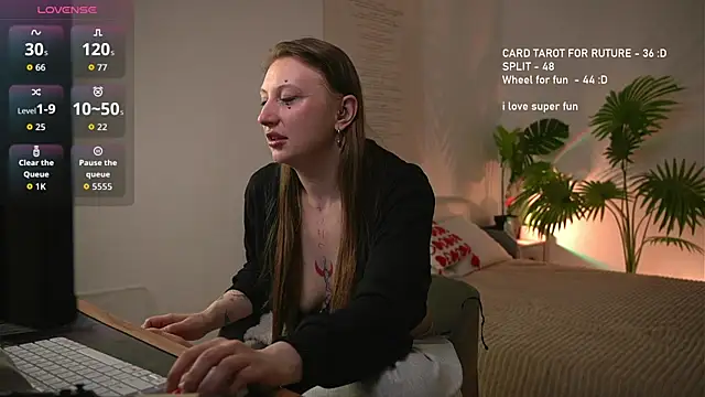 Snapshot of Helga_vibe chatting on 04-29-26, 10:05 Helga vibe online show from 04-29-26, 10:05