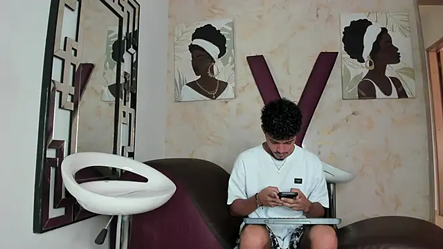 Snapshot of COUPLES_BOYS chatting on 05-26-26, 07:34 COUPLES BOYS online show from 05-26-26, 07:34