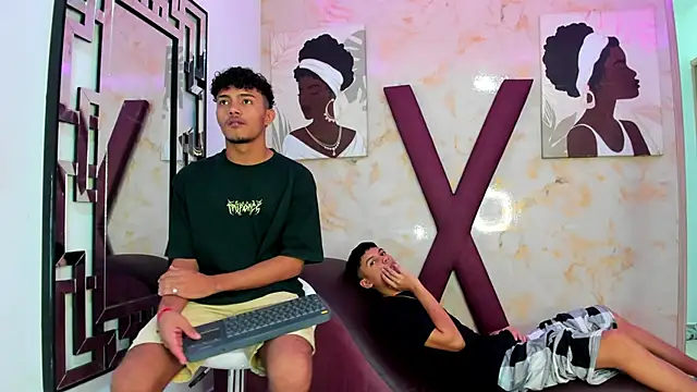 COUPLES BOYS online show from 02-20-26, 01:24