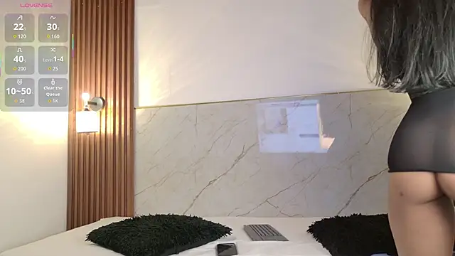 Snapshot of Little_michiko chatting on 02-20-26, 10:12 Little michiko online show from 02-20-26, 10:12