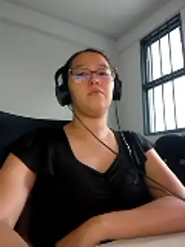  AmyAdams  online show from 01-10-26, 10:38