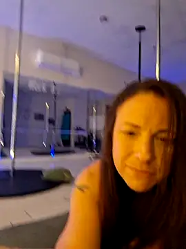 Snapshot of kaiya28 chatting on 01-07-26, 01:54 kaiya28 online show from 01-07-26, 01:54