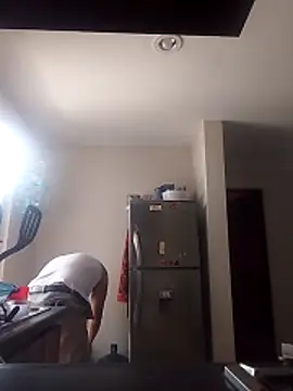 Snapshot of cristian112090 chatting on 03-13-26, 08:03 cristian112090 online show from 03-13-26, 08:03