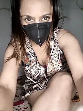 HONEY BEBS online show from 02-26-26, 04:51