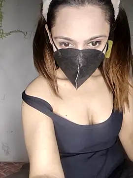 HONEY BEBS online show from 02-14-26, 05:13