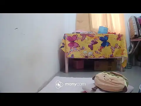 hottiemama69 online show from 07-28-26, 03:03