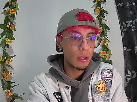 2 milo verus 4 online show from 12-01-25, 06:14