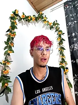 2 milo verus 4 online show from 11-27-25, 09:48