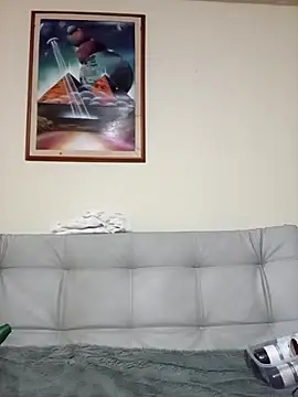 Taylor  Swiftt online show from 04-17-26, 01:08