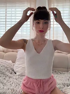 Sugarbellax online show from 02-15-26, 03:00