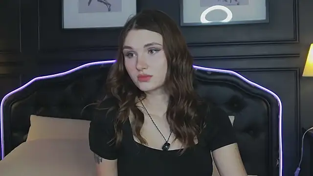 CrystalBrooks online show from 11-28-25, 08:31