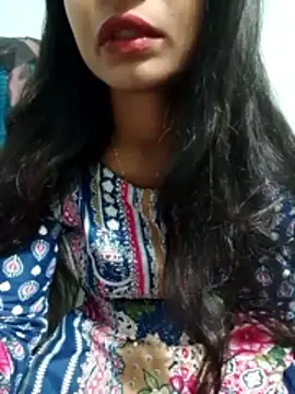 Zoyaa-Zubair online show from 03-13-26, 06:57