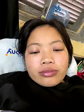 Mailyysa online show from 12-18-25, 04:17