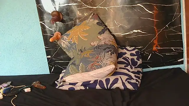 Snapshot of SexyZuluBarbie chatting on 07-22-26, 11:34 SexyZuluBarbie online show from 07-22-26, 11:34