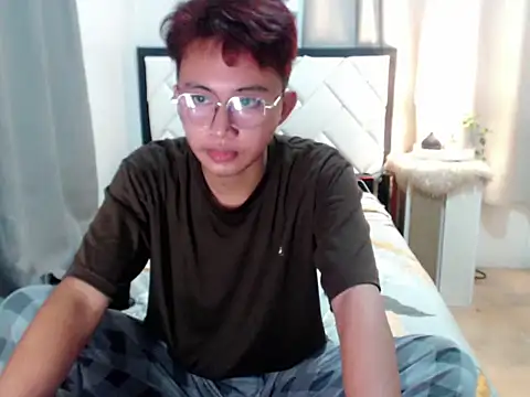 asiantwink0000 online show from 02-06-26, 12:01