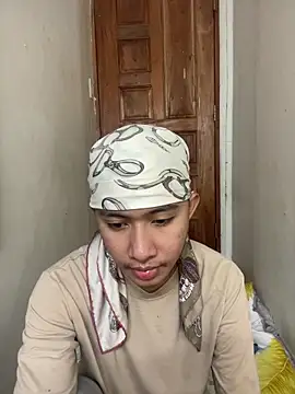 asiantwink0000 online show from 02-05-26, 11:55