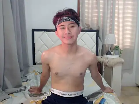 asiantwink0000 online show from 02-12-26, 07:19