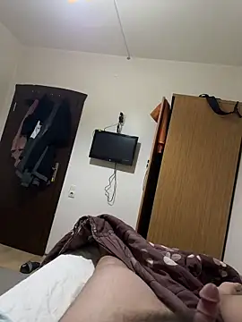 Snapshot of brt2552 chatting on 12-21-25, 03:08 brt2552 online show from 12-21-25, 03:08