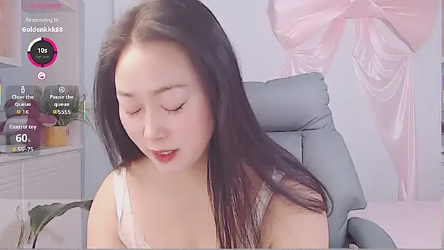 Snapshot of Wan-Yun-520 chatting on 01-10-26, 03:18 Wan-Yun-520 online show from 01-10-26, 03:18