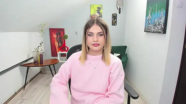 SarahOwenn online show from 12-02-25, 01:35