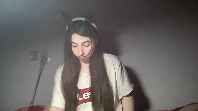 Aphr0ditee online show from 01-14-26, 04:21