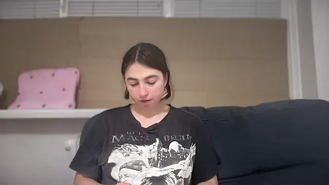 Aphr0ditee online show from 06-15-26, 07:13