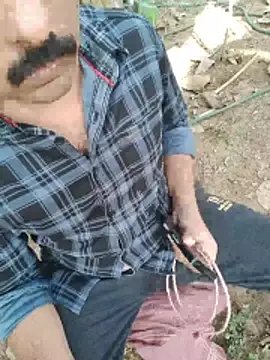 Snapshot of smgrtamil chatting on 02-25-26, 10:48 smgrtamil online show from 02-25-26, 10:48